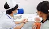 Đồng nhiễm virus, vi khuẩn, trẻ nhỏ đối mặt biến chứng nặng