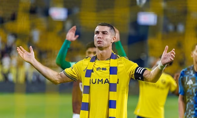 Ban tổ chức giải VĐQG Saudi Arabia công nhận bàn thắng tranh cãi cho Ronaldo