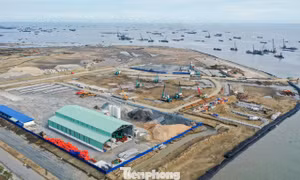 Khu đô thị lấn biển lớn nhất TPHCM đang được thi công thế nào?