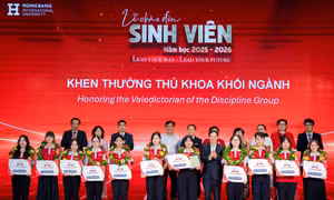 Bùng nổ lễ chào đón năm học mới tại HIU