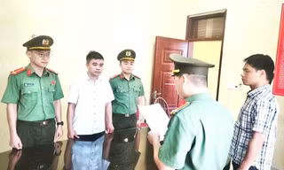 Bắt tạm giam Phó Viện trưởng thuộc Đại học Trưng Vương 