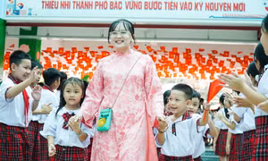 Trường tiểu học "hồi sinh" từ nền đất nghĩa trang lớn nhất TPHCM rộn ràng tiếng cười