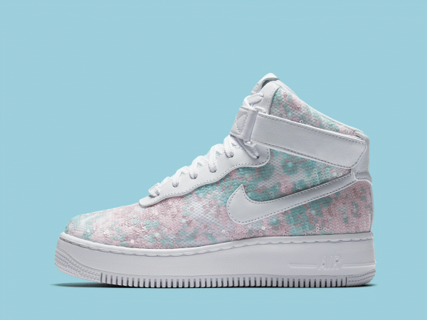 Không để xu hướng unicorn hạ nhiệt, Nike trình làng đôi sneaker sequined unicorn siêu đẹp