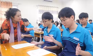 TP.HCM: Đờn ca tài tử được trường THPT đưa vào chương trình học chính khóa
