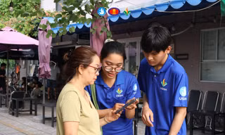Chiến sĩ Mùa Hè Xanh hỗ trợ các trung tâm hành chính công trên địa bàn TP.HCM