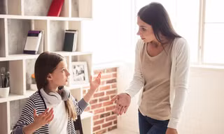 Nhóm "Con ghét bố mẹ” biến mất, làm sao để bố mẹ và con cái lắng nghe nhau?