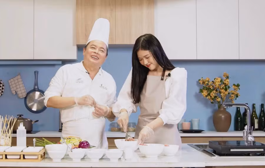 Showbiz Việt 24H: Suni Hạ Linh, Huỳnh Lập kể chuyện xưa; cô Minh Hiếu tiếp tục “gây bão” ảnh 2