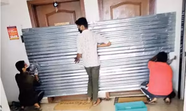 Giữa lúc đại dịch hoành hành, Hàn Quốc vừa tổ chức show thời trang... khẩu trang ảnh 8 Giữa lúc đại dịch hoành hành, Hàn Quốc vừa tổ chức show thời trang... khẩu trang ảnh 8