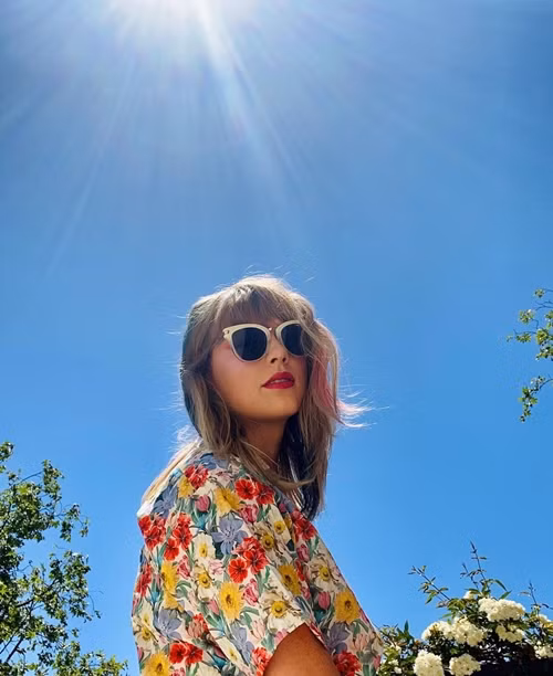 Taylor Swift khoe tóc mới: Một bức ảnh bắt đủ 3 “hot trend” làm đẹp hot nhất Hè này ảnh 1