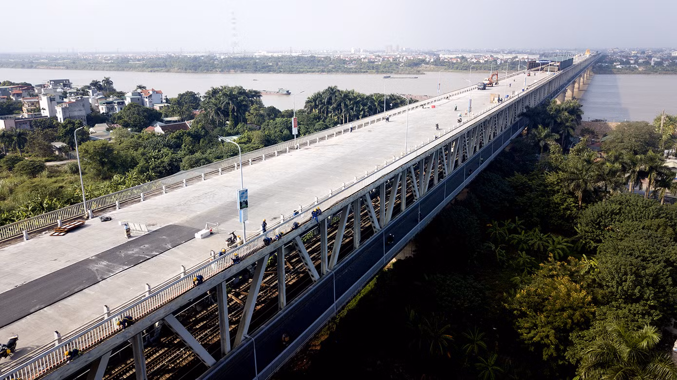 Mặt cầu Thăng Long đang được sửa ra sao? ảnh 2