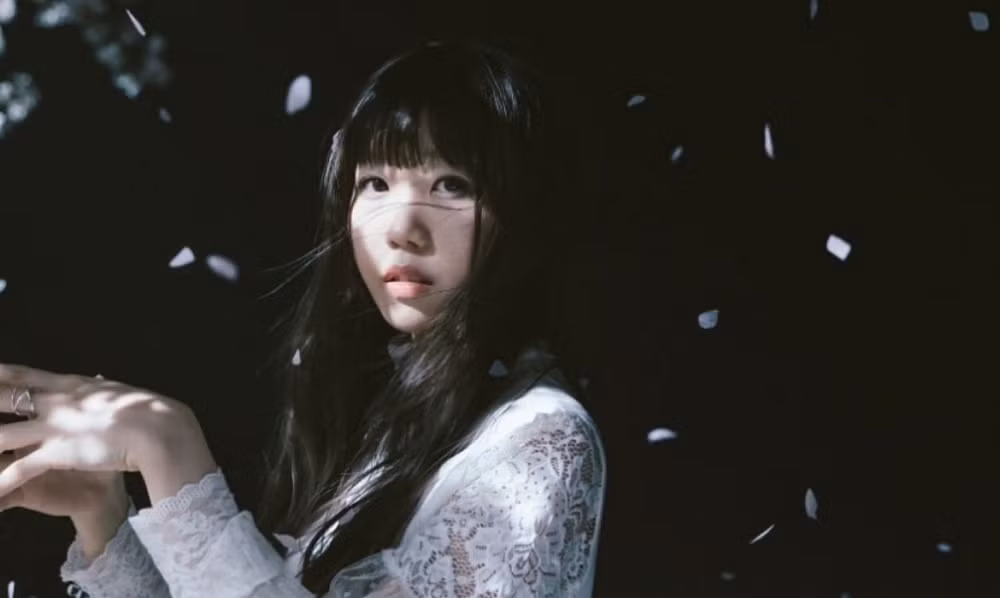 Trong thế giới fangirl: Aimer là một vì sao xa, rọi xuống thế giới mình những dịu dàng ảnh 1
