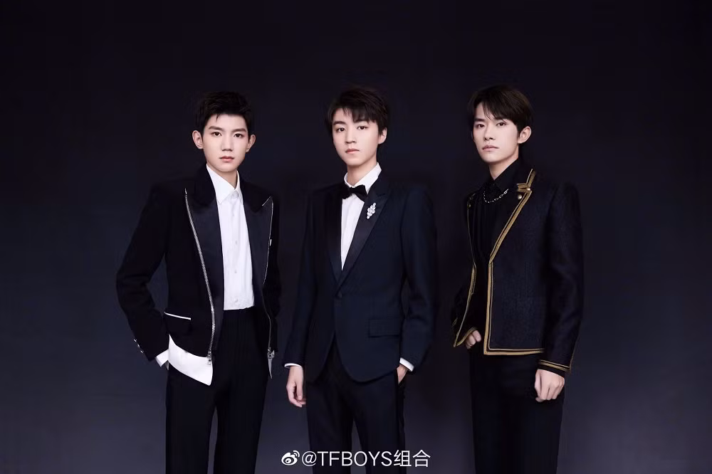 Trong thế giới fangirl: TFBOYS là những vì tinh tú, tôi chỉ là cô bé ngắm sao trời ảnh 4