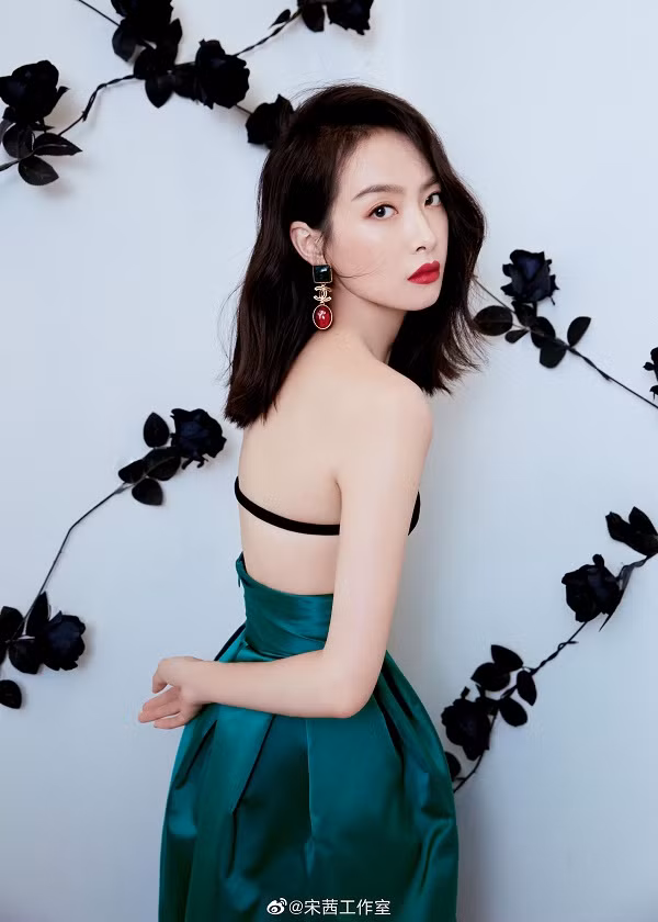 Những người đẹp diễn giả trân của phim Hoa ngữ: Ai trợn mắt thần chưởng, ai rơi lệ vô hồn? ảnh 15