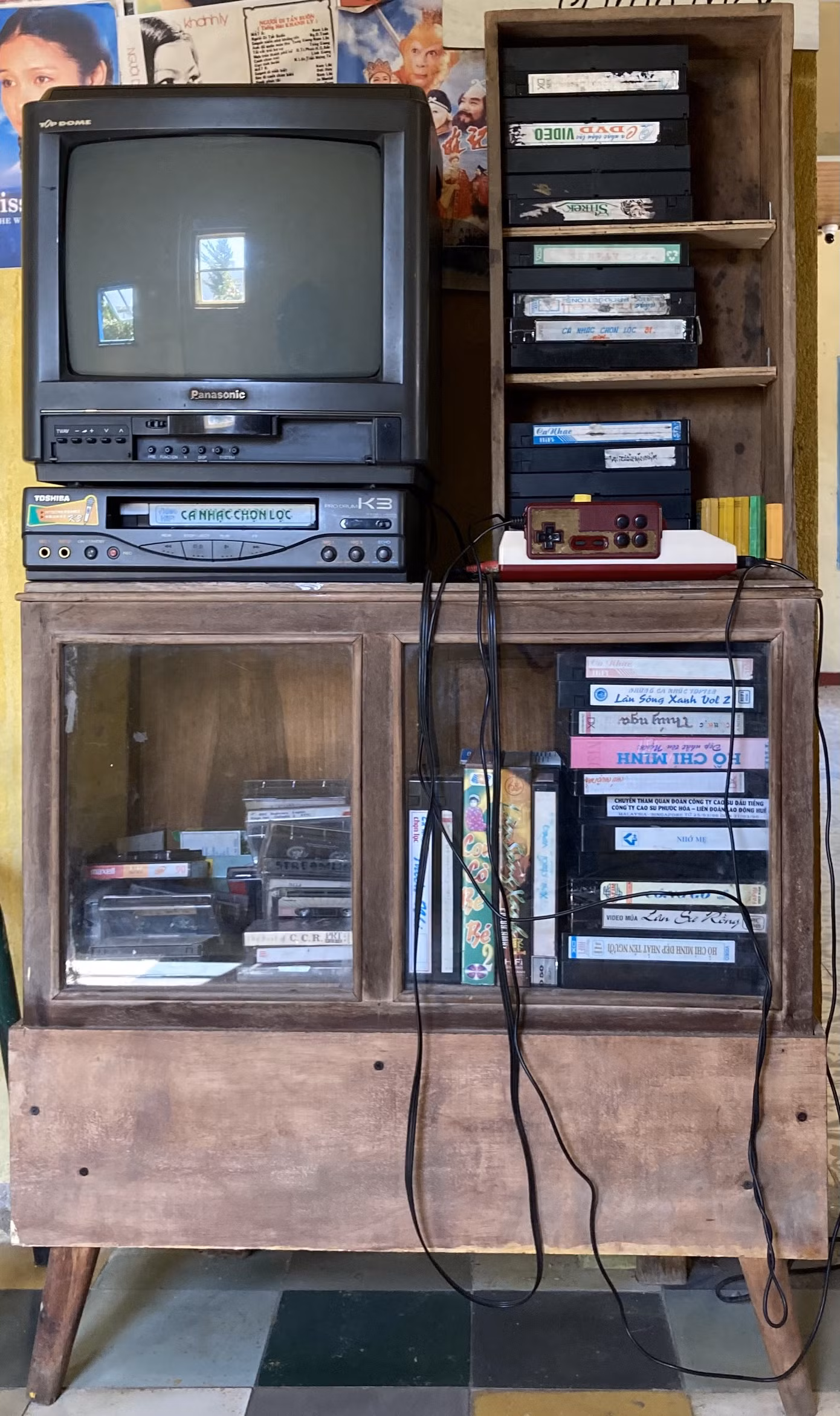 Giới trẻ Sài Gòn “sốt xình xịch” với quán cà phê phong cách Vintage & Retro ảnh 4