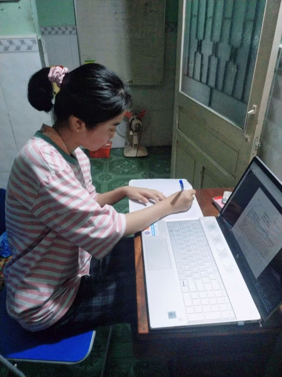 Sinh viên nóng lòng trở lại trường ảnh 1