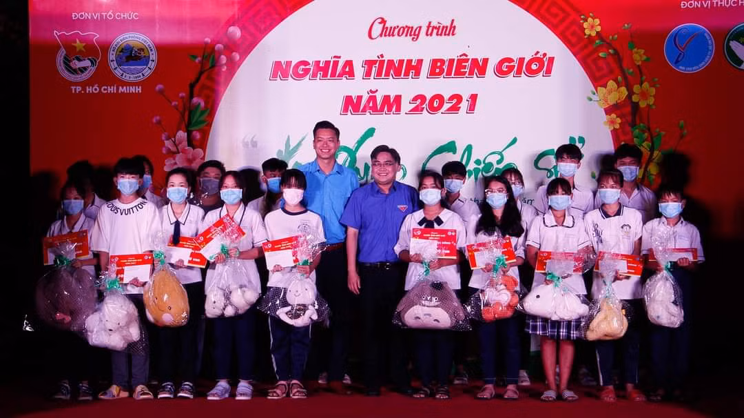 Ấn tượng “Hoa Xuân chiến sĩ” năm 2021 ảnh 21