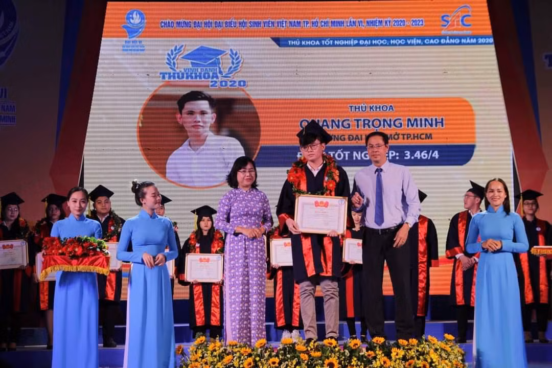 Tự “lập trình” cuộc đời ảnh 1