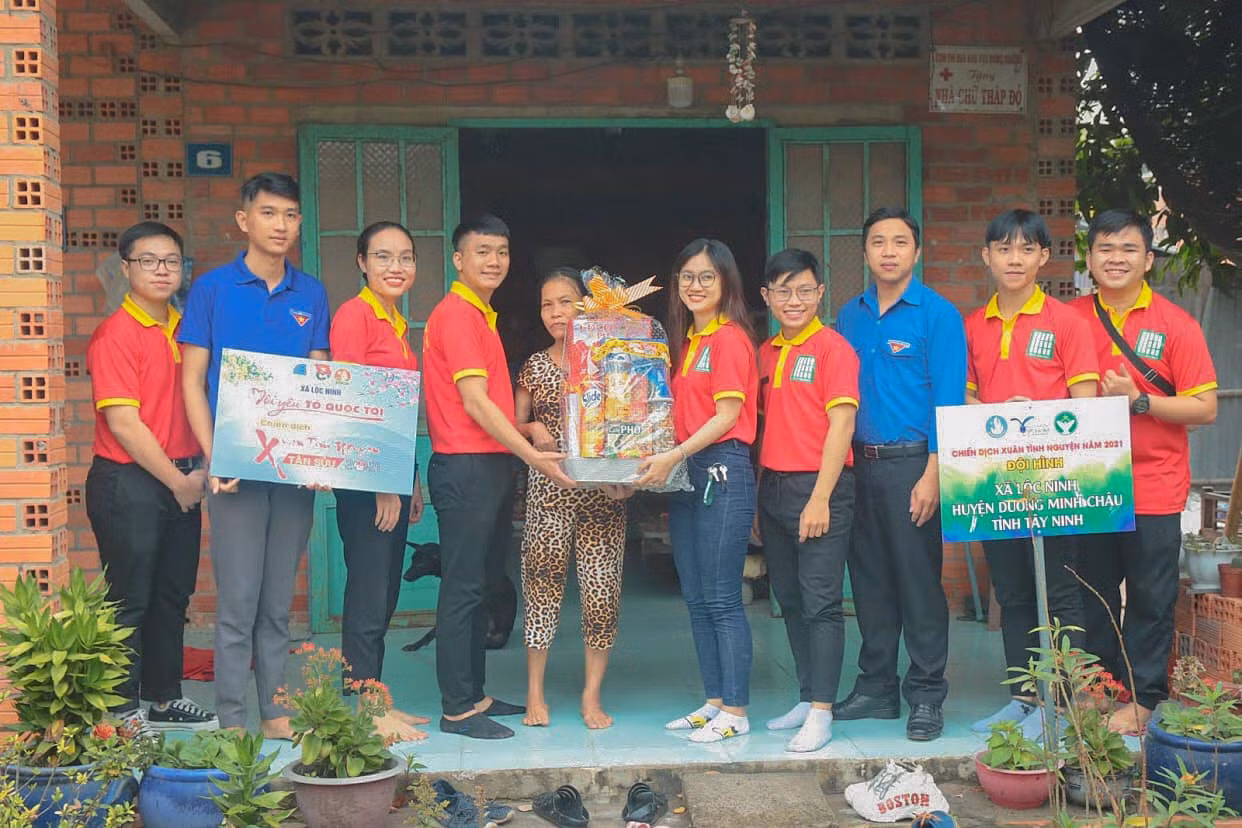 Bình Dương: Sôi nổi các hoạt động “Xuân tình nguyện” ảnh 4