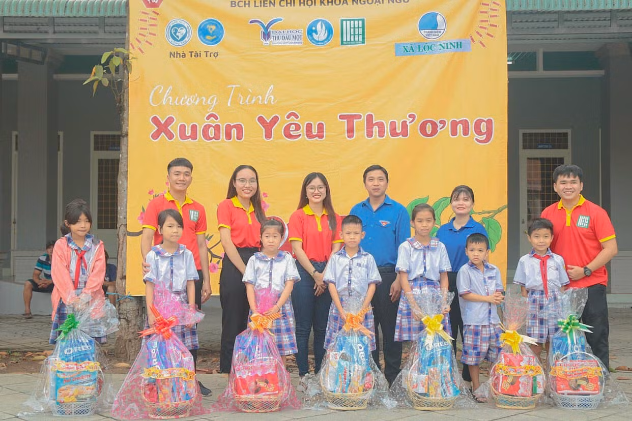 Bình Dương: Sôi nổi các hoạt động “Xuân tình nguyện” ảnh 3