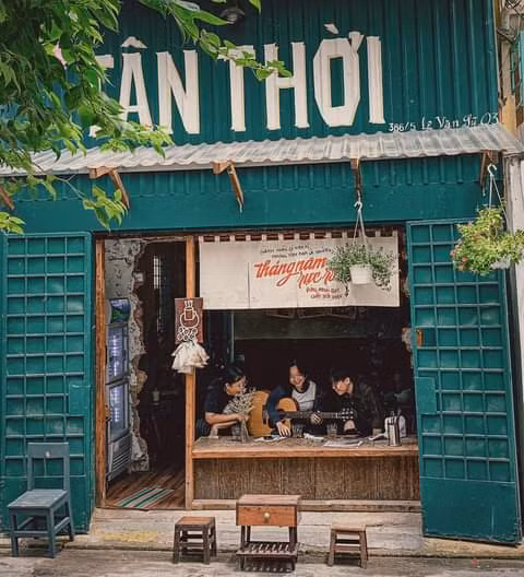 Giới trẻ Sài Gòn “sốt xình xịch” với quán cà phê phong cách Vintage & Retro ảnh 1