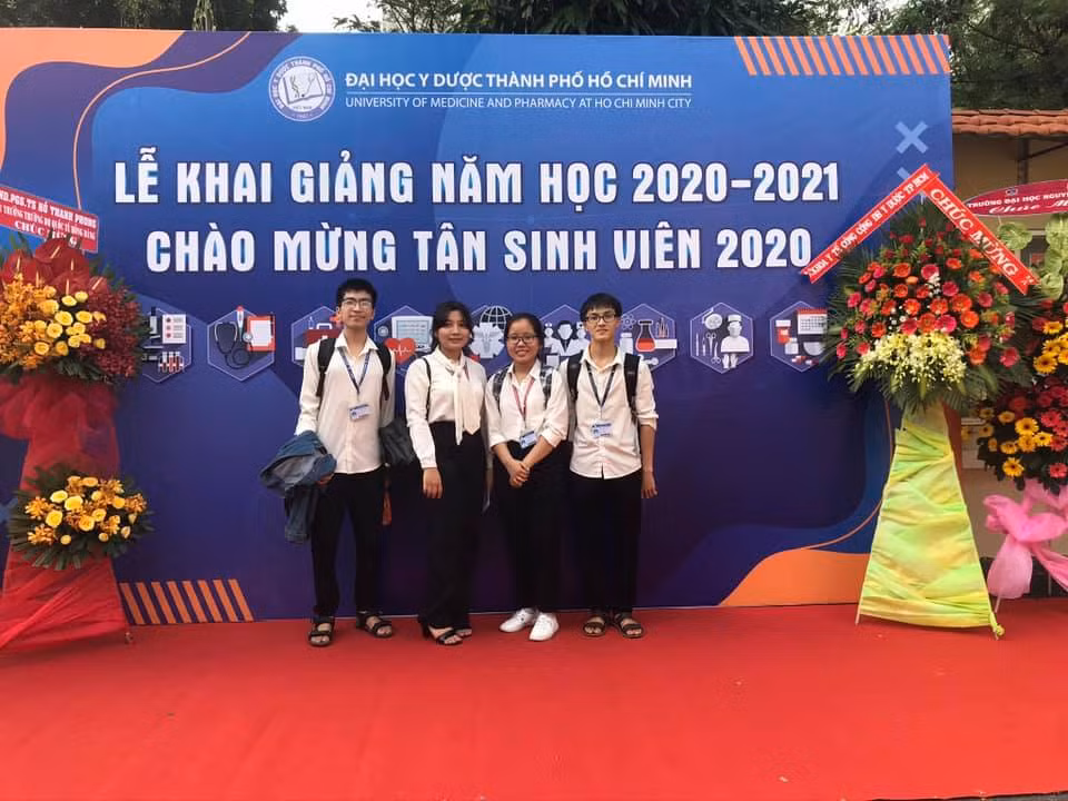 Chàng sinh viên ngành Y không từ bỏ ước mơ ảnh 2
