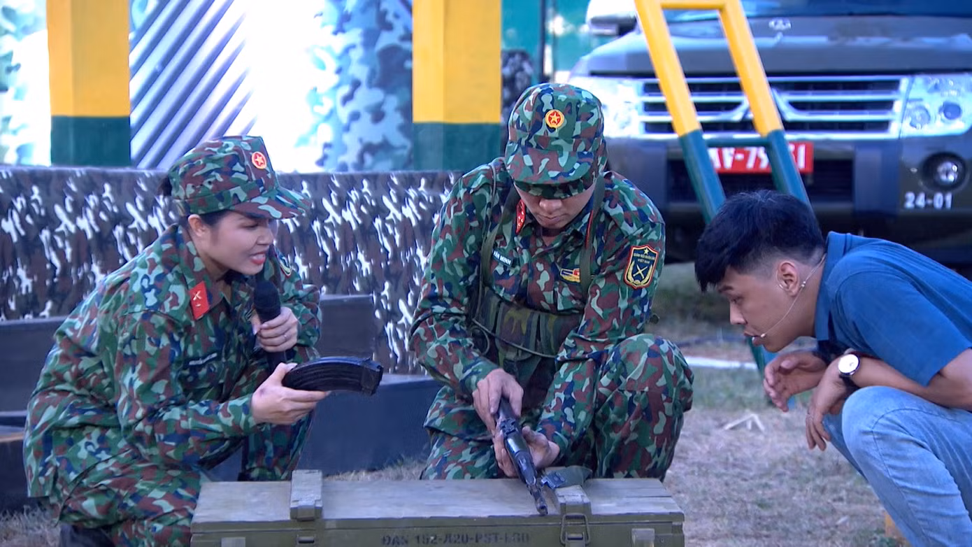 NSND Minh Hằng khoe lồng tiếng phim mua được cả căn nhà ảnh 6