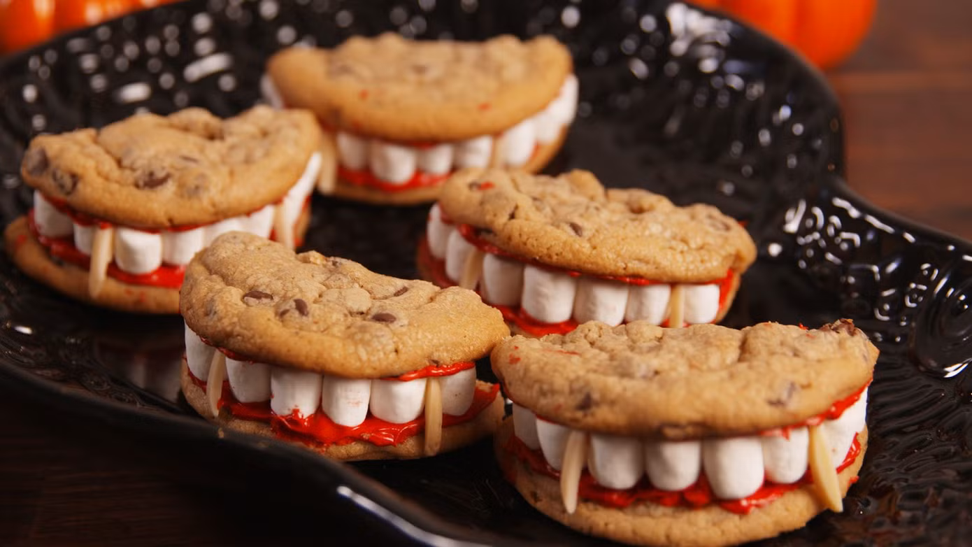 Halloween đang tới, bạn đã biết phải gõ cửa nhà ai để “xin kẹo” chưa? ảnh 7