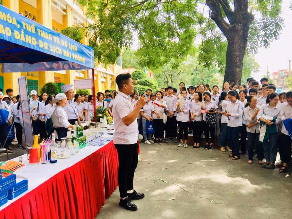 Thư gửi teen 12: Cần gì hơn cả kiến thức trong những ngày cuối cấp? ảnh 5