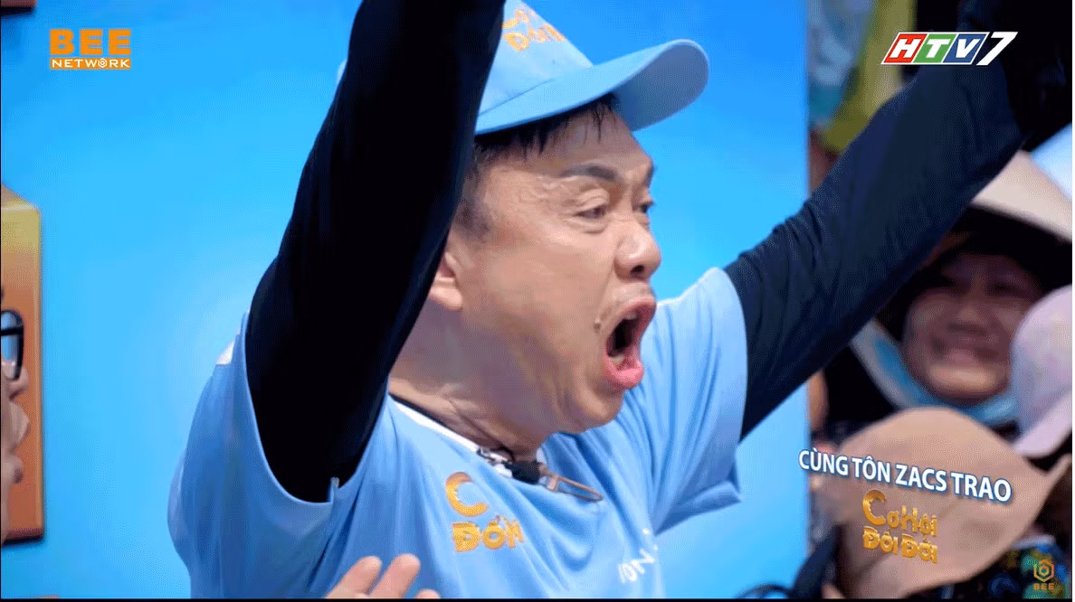 Khán giả rơi nước mắt xem video Chí Tài chạy mướt mồ hôi để giúp người nghèo ảnh 2