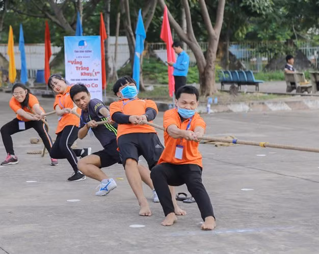 Tuổi trẻ Việt Nam qua con tem bưu chính ảnh 2