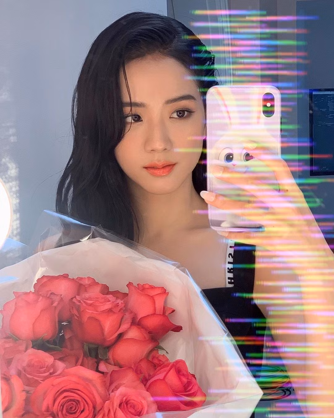Jisoo BLACKPINK chứng minh nhan sắc hoa hậu, ảnh selfie và ảnh quảng cáo đẹp y chang nhau ảnh 4