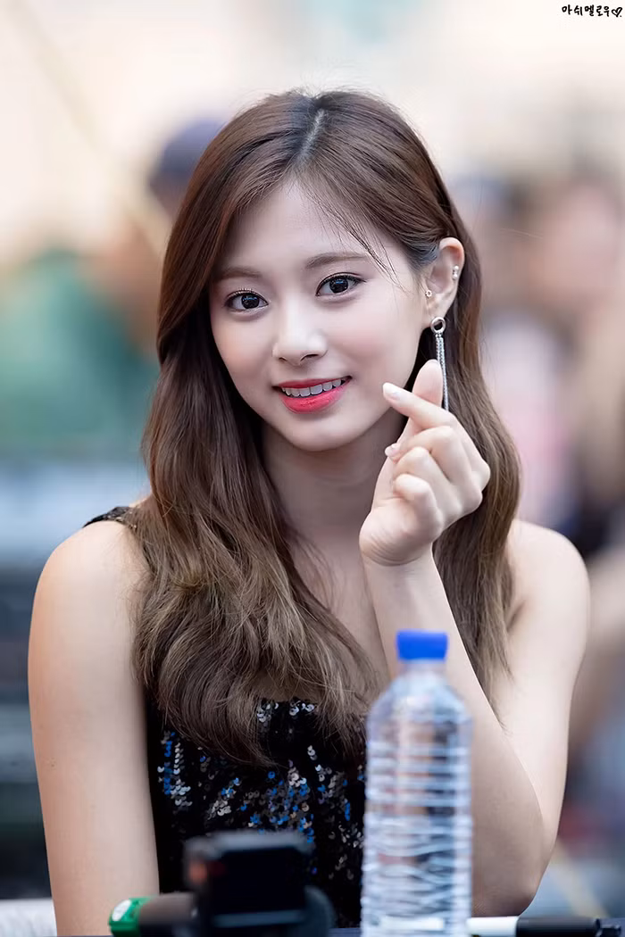 Hóa ra các idol có visual thuộc hàng “tường thành nhan sắc” đều có đặc điểm chung này ảnh 6