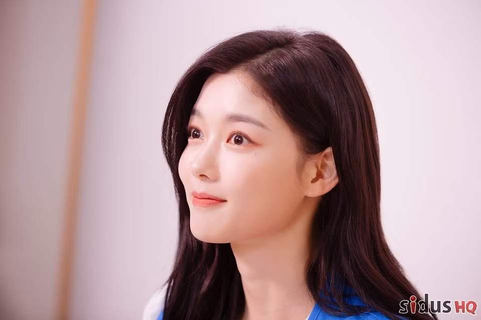 Mãn nhãn với loạt ảnh hậu trường của “cặp đôi lầy lội” Ji Chang Wook - Kim Yoo Jung ảnh 6