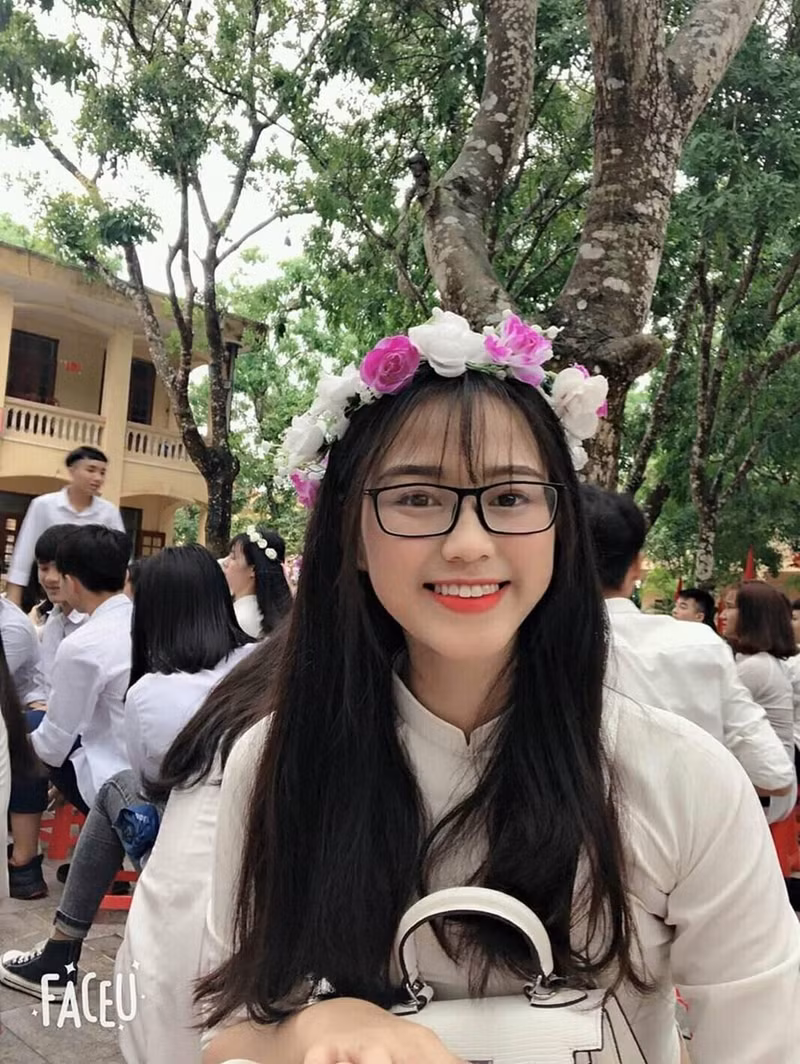 Ngắm Hoa hậu Đỗ Thị Hà khoe mặt mộc, netizen đồng lòng "make-up tự nhiên vẫn là đẹp nhất" ảnh 3