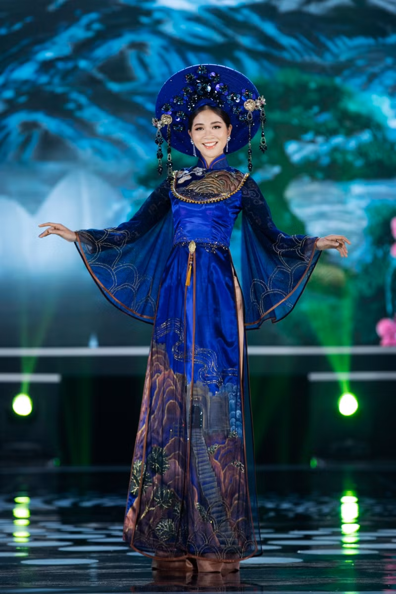 Hoa hậu Mỹ Linh ăn chay để hóa thân thành Thánh Mẫu trong màn trình diễn áo dài ảnh 9