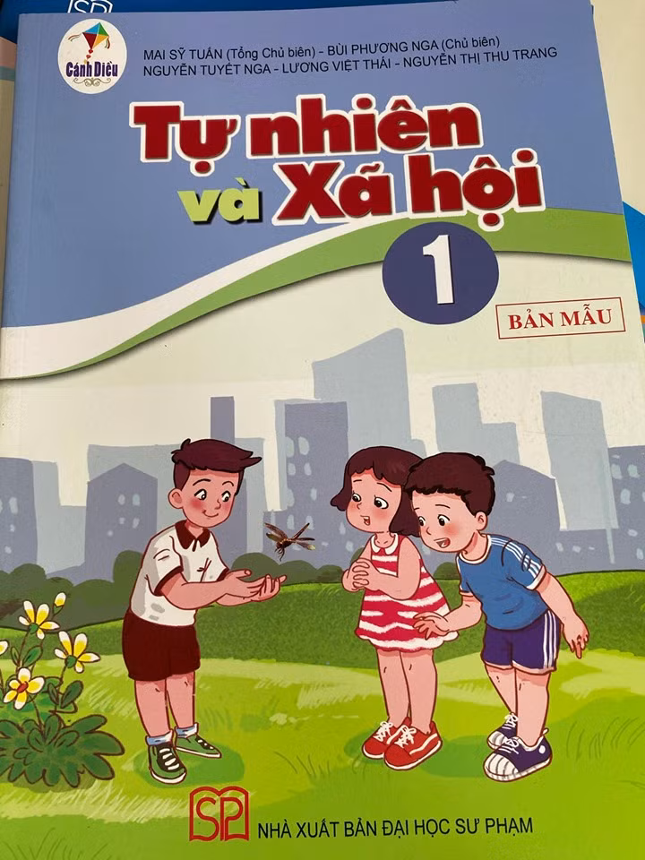 Hé lộ những trang đầu tiên trong bộ sách giáo khoa mới ảnh 7