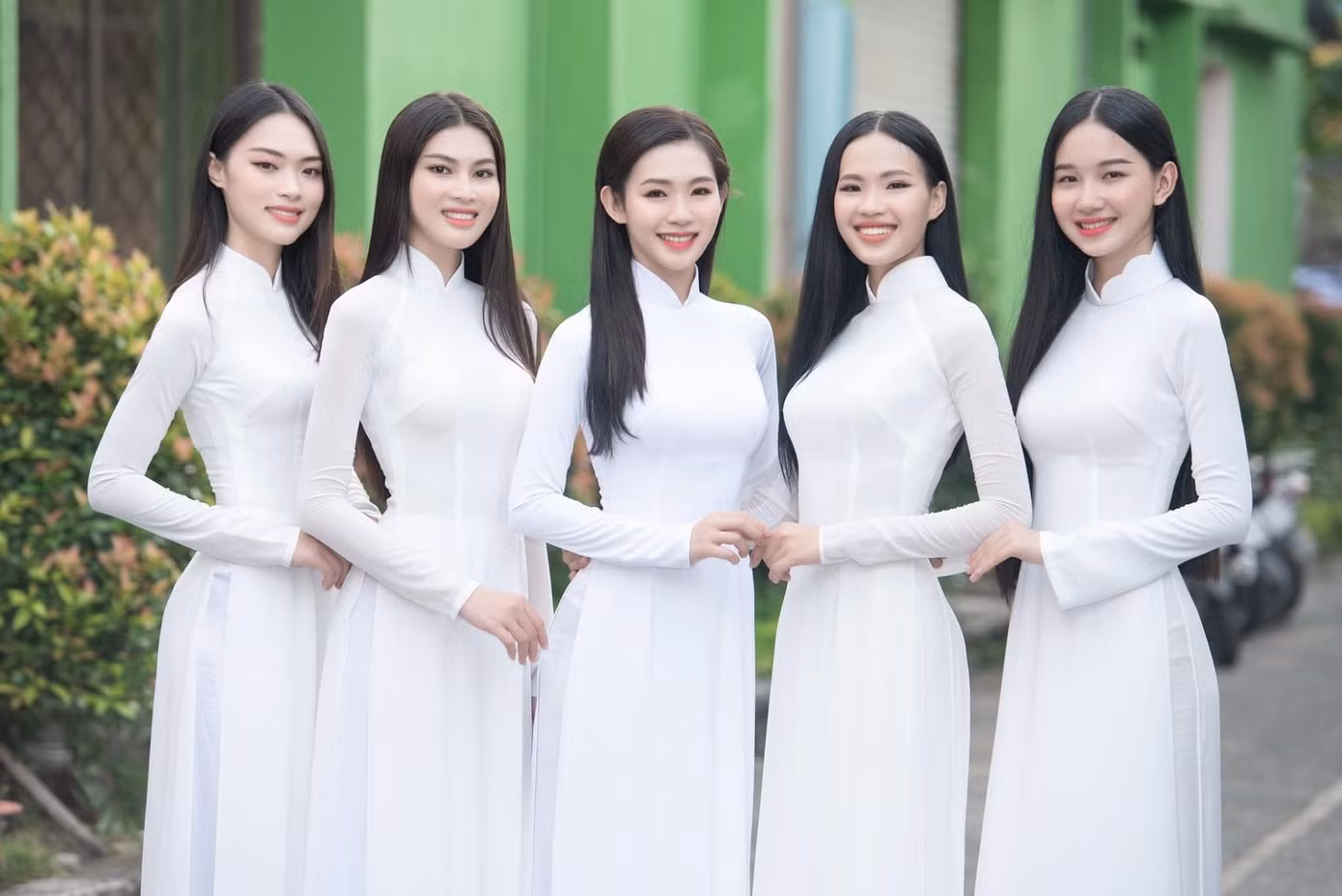 Nhan sắc 'Người đẹp được yêu thích nhất' Hoa hậu Việt Nam 2020 ảnh 5