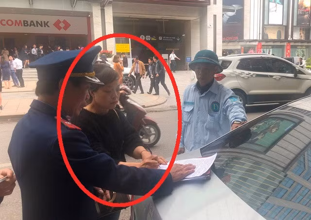 Lật tẩy nhiều bãi xe 'máy chém' tại Hà Nội ảnh 4