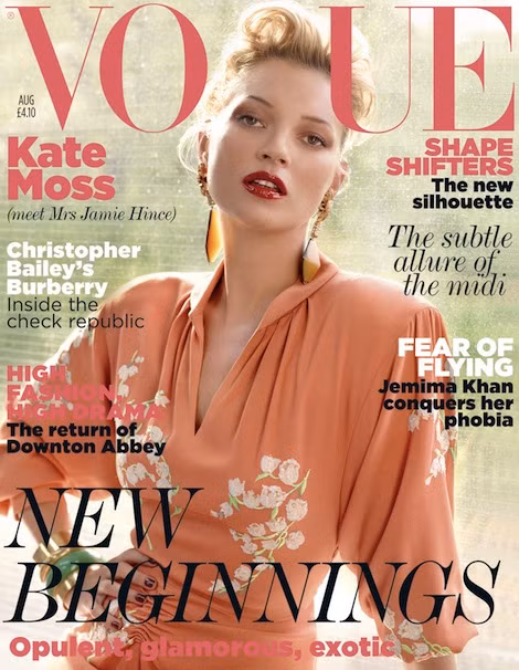 Huyền thoại làng mốt Kate Moss U50 diện váy khoét ngực sâu trẻ trung bất ngờ ảnh 7