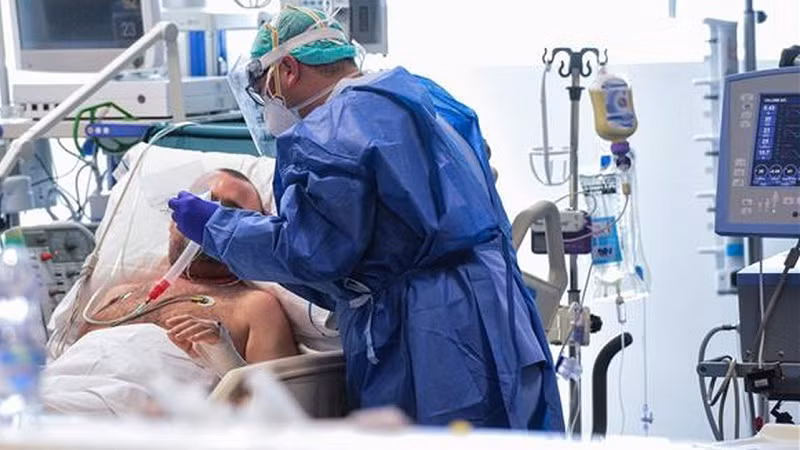 Thực phẩm 'đại kỵ' khi đang uống thuốc kháng sinh, chớ dại dùng kẻo độc vô cùng ảnh 6