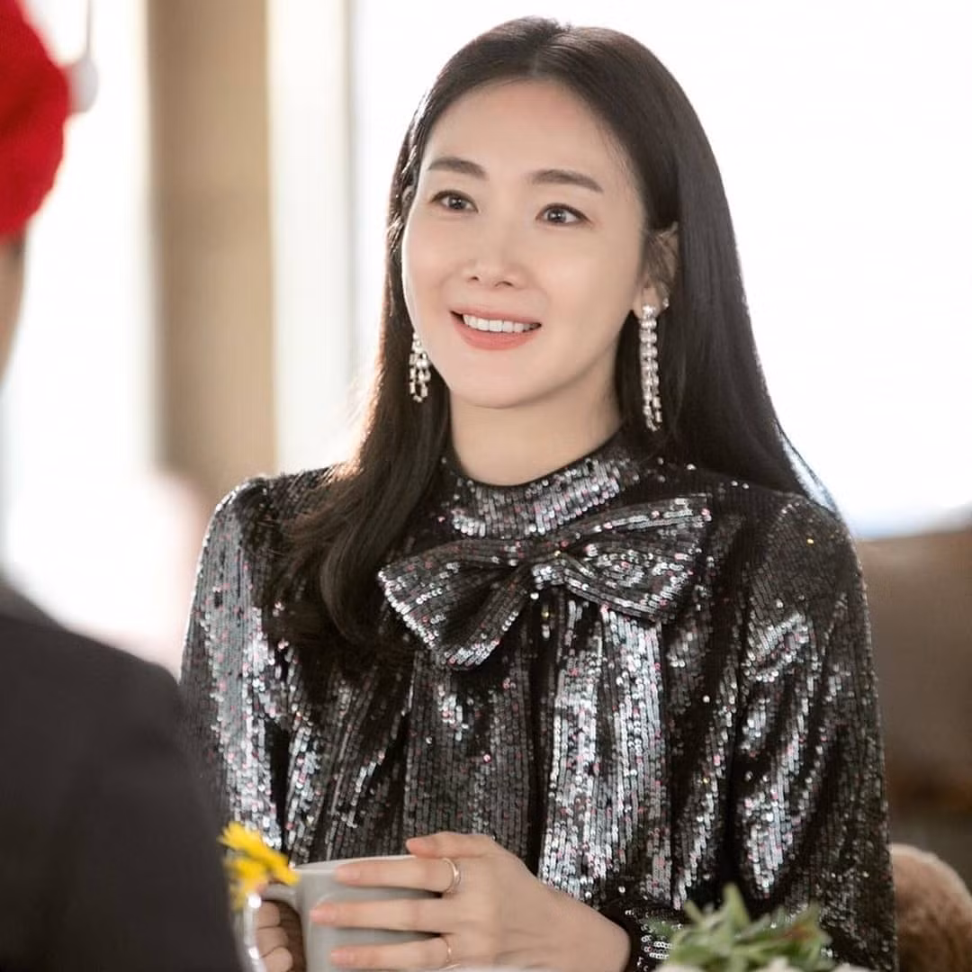 Choi Ji Woo bất ngờ xuất hiện trong 'Hạ cánh nơi anh' khiến fan thích thú ảnh 5
