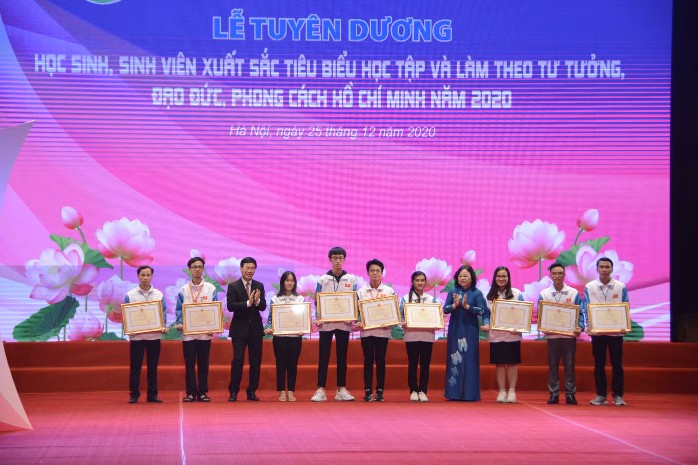 Tuyên dương 130 học sinh, sinh viên là những điển hình xuất sắc ảnh 5