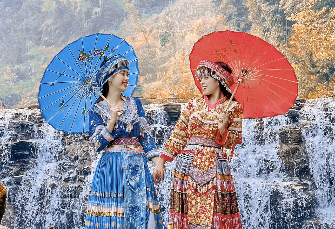 Nữ MC của VTV hóa thân thành cô gái H'mông xinh đẹp ảnh 1