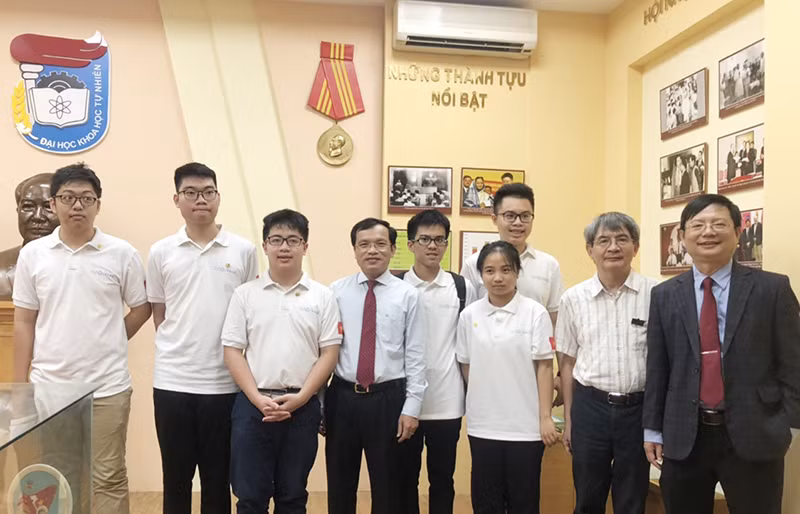 Những gương mặt Vàng tại các kỳ thi Olympic quốc tế 2020 ảnh 8 Những gương mặt Vàng tại các kỳ thi Olympic quốc tế 2020 ảnh 8