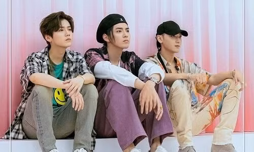 C-Biz tuần qua: Ngô Diệc Phàm - Lộc Hàm song ca, Ngu Thư Hân lần đầu bị vượt mặt ảnh 5