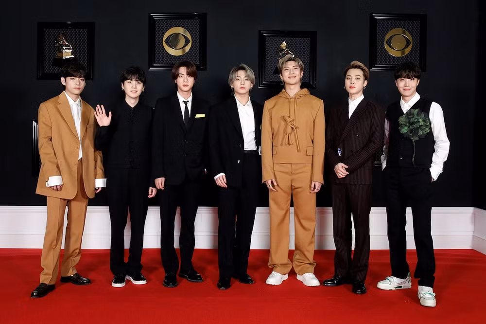 Khoảnh khắc đáng yêu giữa Kai (EXO) và dancer khiến người hâm mộ cũng phải tan chảy ảnh 3