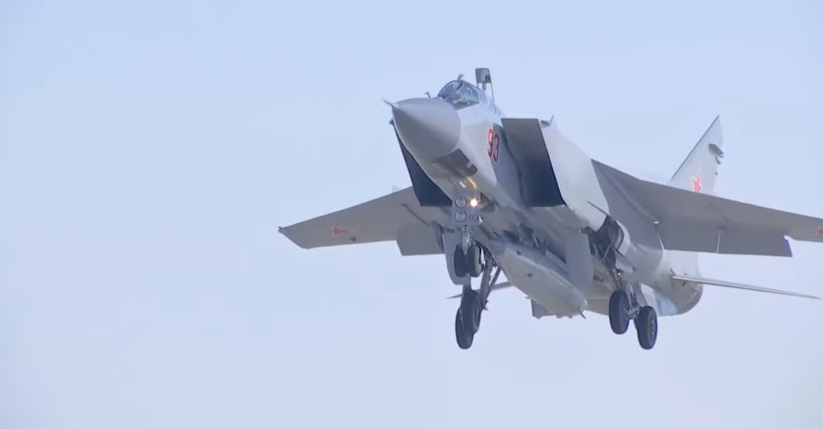 Ông Putin tuyên bố Nga dẫn đầu thế giới về vũ khí siêu thanh ảnh 3