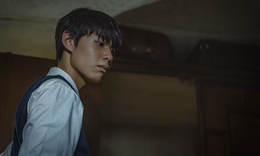 Sau debut thất bại, Phí Phương Anh lại gặp “phốt” mới; Ngọc trinh hóa “công chúa barbie“ ảnh 12