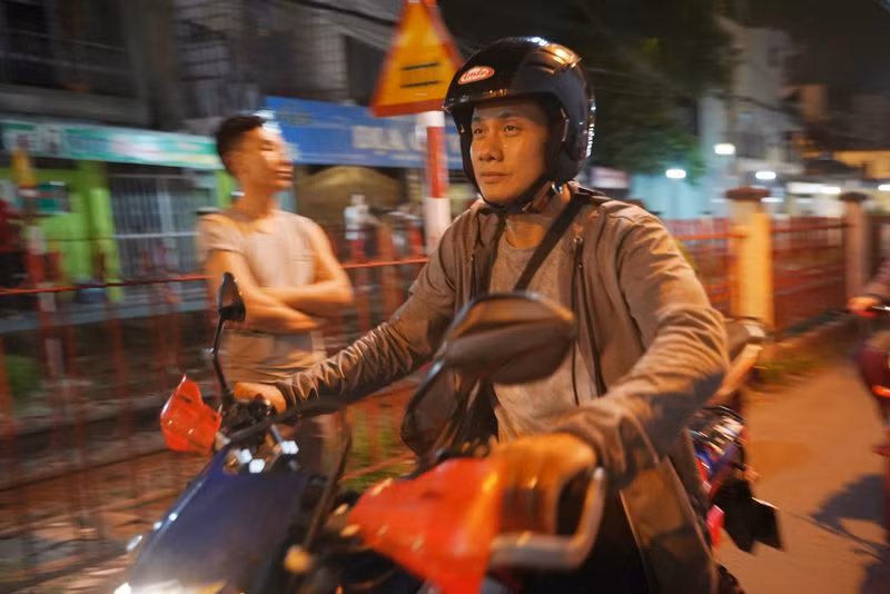 Phim Tết “Lật mặt: 48H” chưa công chiếu đã có review, danh tính người bình luận mới gây “sốc“ ảnh 5