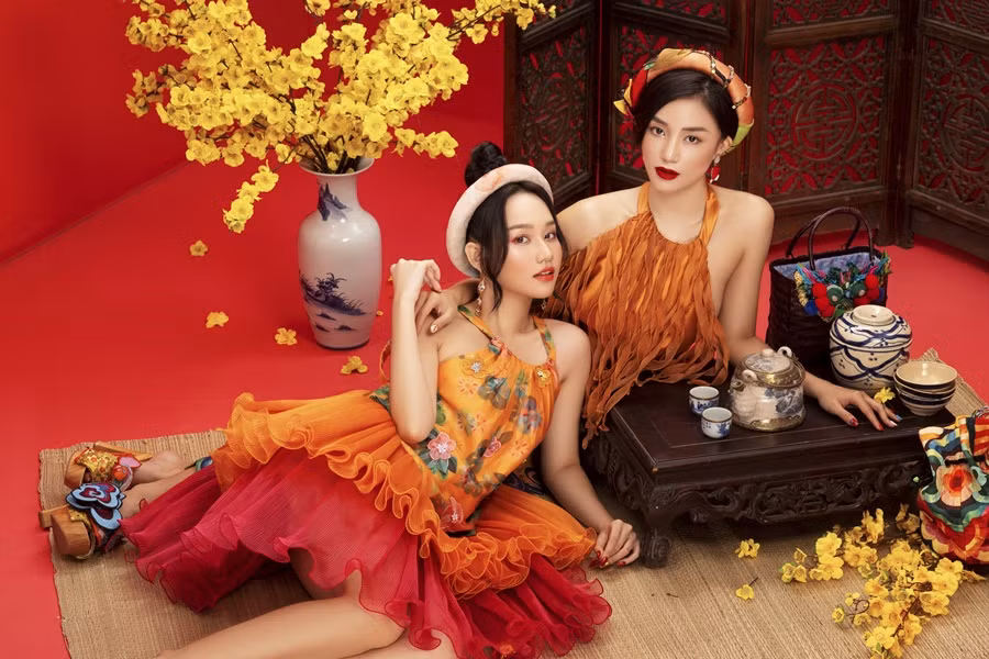 Bộ ảnh đón Tết khiến khán giả “đu trend” nhiều nhất: Trúc Anh, Salim sánh đôi cùng “soái ca” châu Âu Samuel An ảnh 11